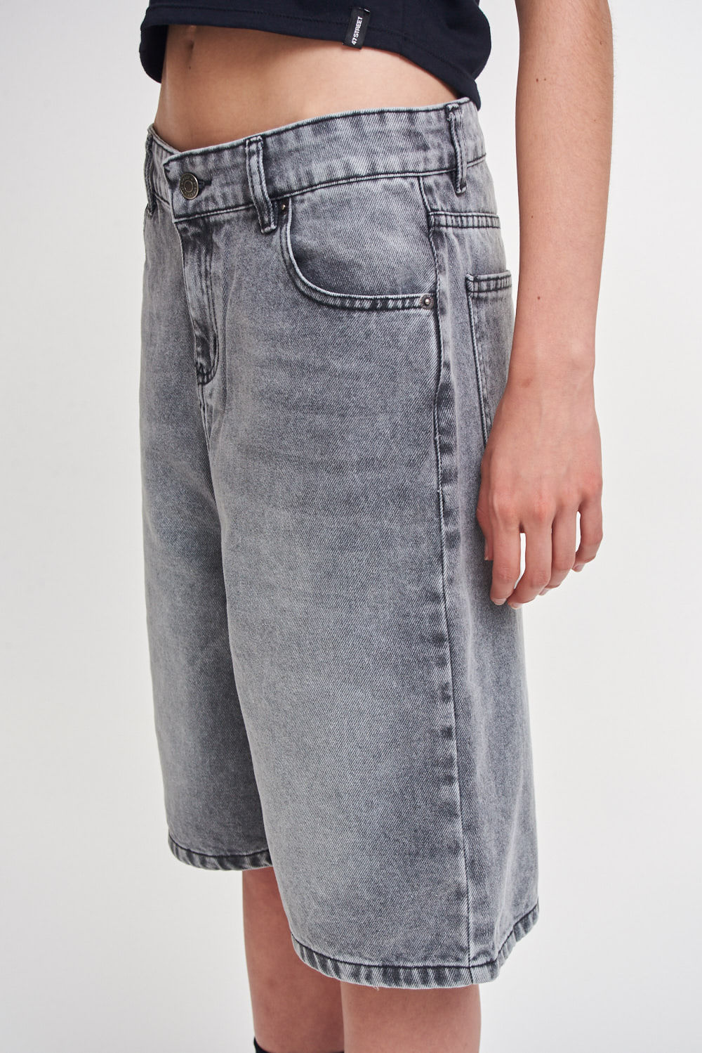 BERMUDA BIKER GREY