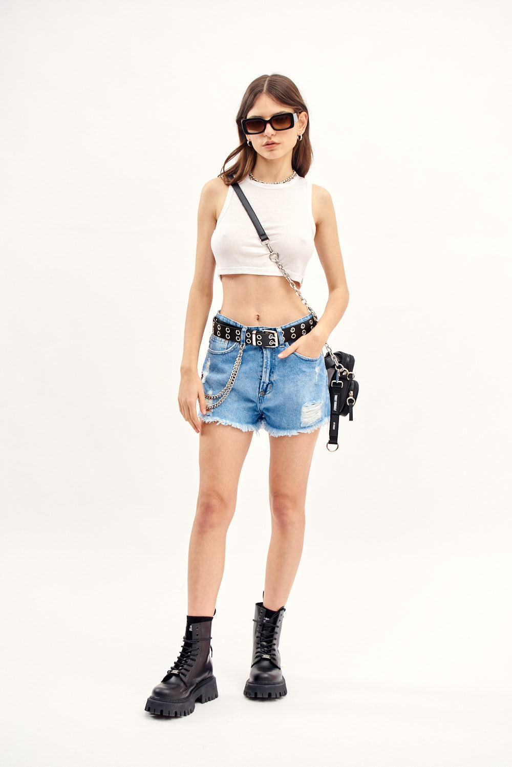 SHORT NO TROUBLE