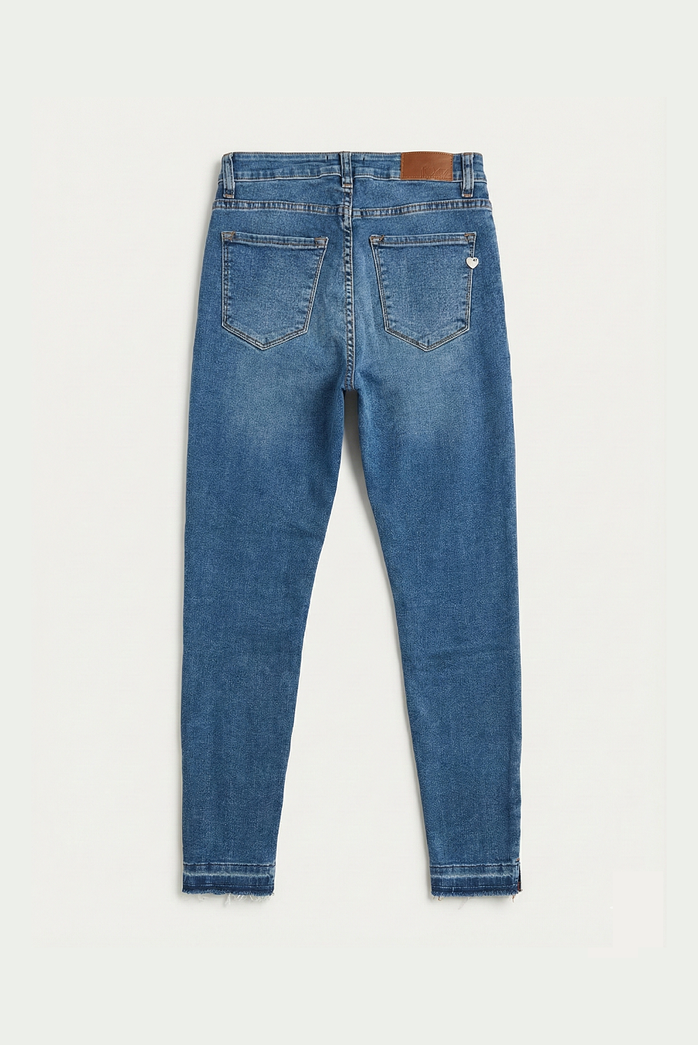 JEAN SKINNY TIRO ALTO